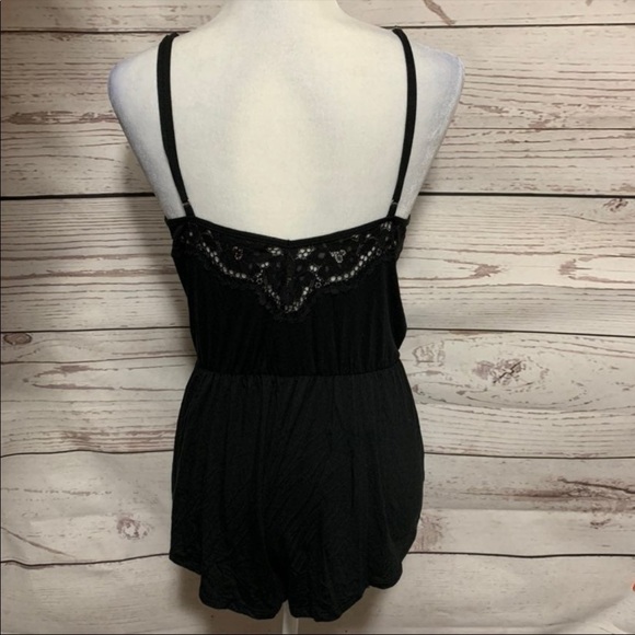 Vs Lace Romper - Picture 5 of 7